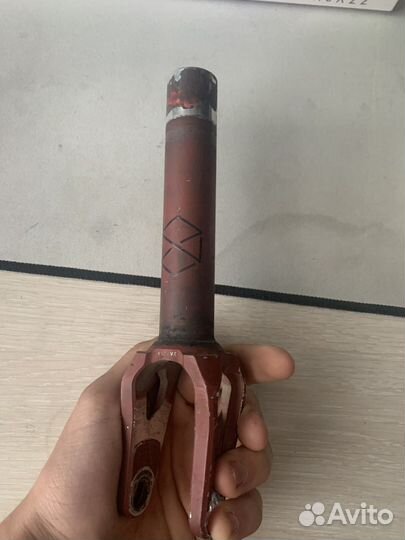 Вилка для трюкового самоката