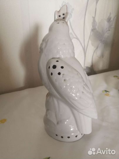 Статуэтка попугай