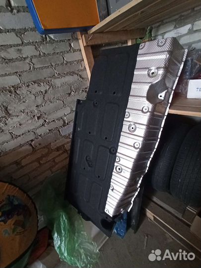 Защита топливного бака Geely Atlas Pro левая