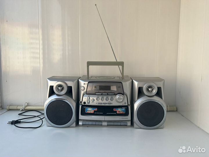 Музыкальный центр lg