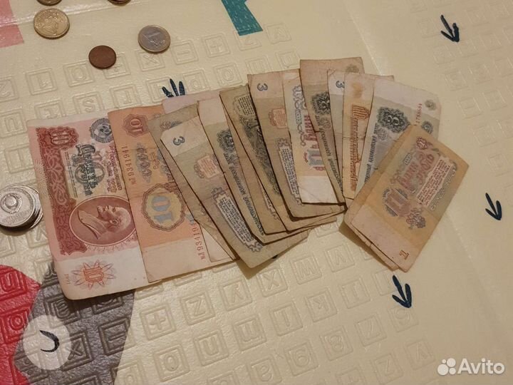 Продаю старые монеты