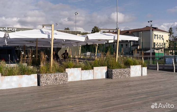 Уличный зонт для кафе