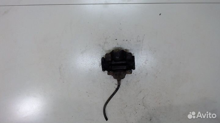 Суппорт Mercedes C W203, 2001