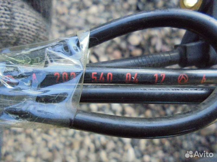 Датчик abs передний правый Mercedes-Benz C180 W203