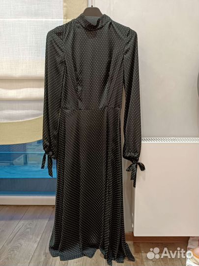 Платье в мелкий горошек