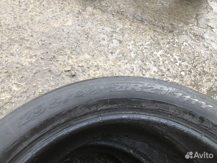 Pirelli P Zero 295/40 R21