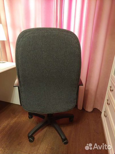 Компьютерное кресло руководителя