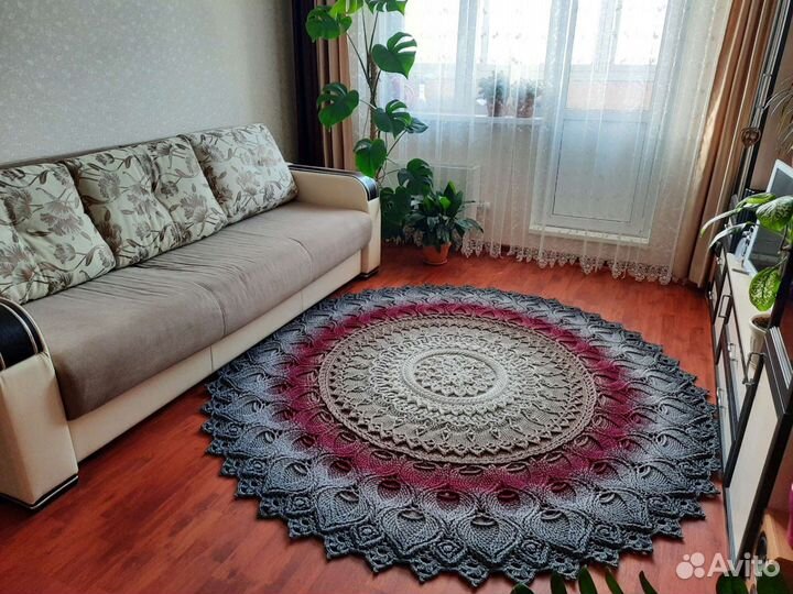 Вязанный ковёр