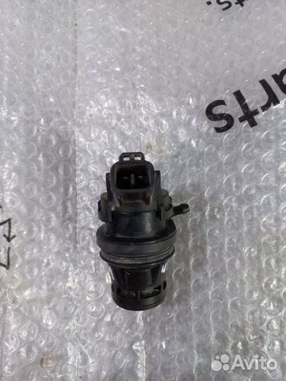 Насос омывателя Toyota Rav4 2006-2013