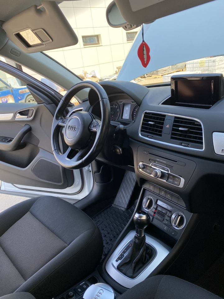 Audi Q3: фото владельца
