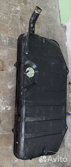 Топливный бак на ниву 2121