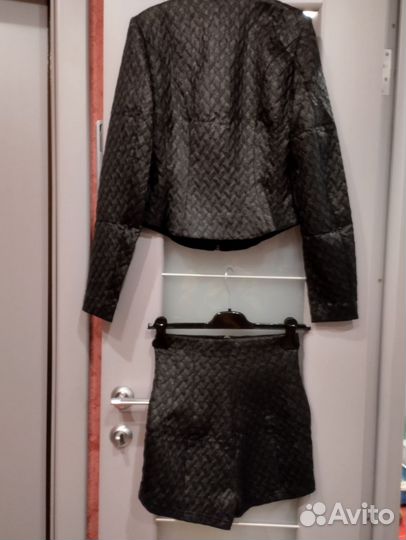 Костюм пиджак и юбка шорты