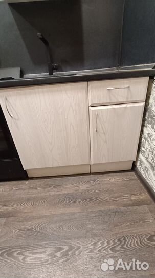 Кухонный гарнитур с мойкой из камня