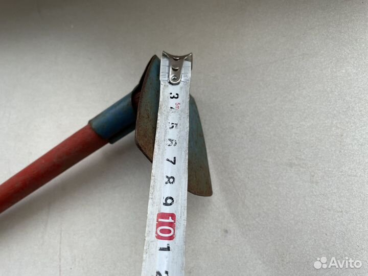 Мотыга ретро