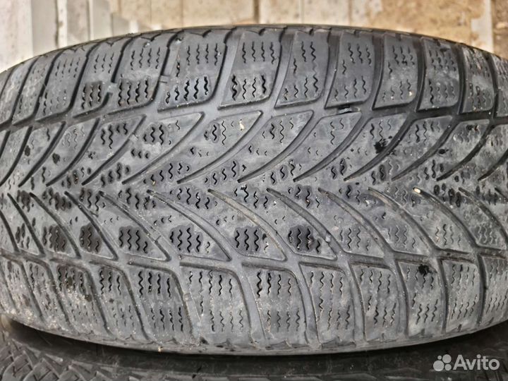 Goodyear UltraGrip Ice 2 215/60 R16 99T