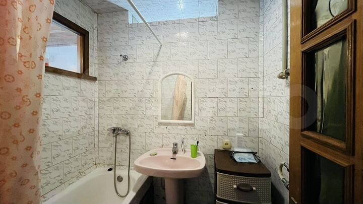 2-к. квартира, 53 м², 3/5 эт.