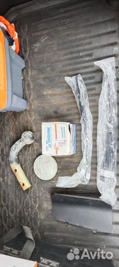 Дворники, крюк, заглушка Нива