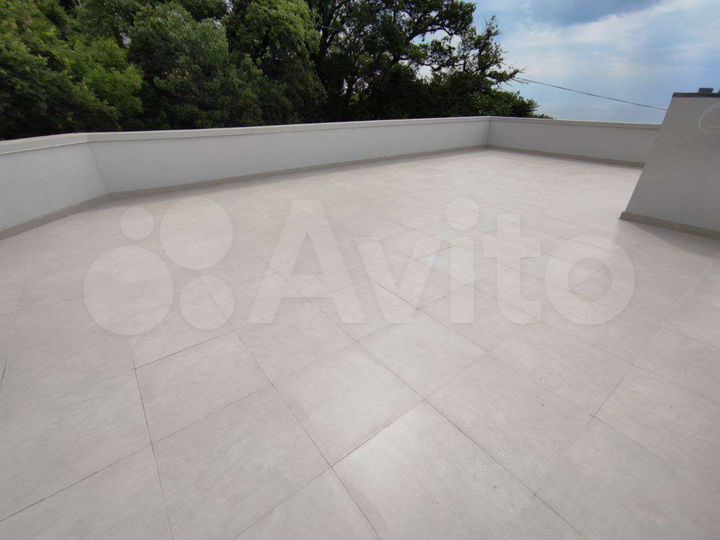 Дом 535 м² на участке 8 сот.