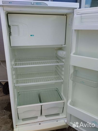 Холодильник бу stinol