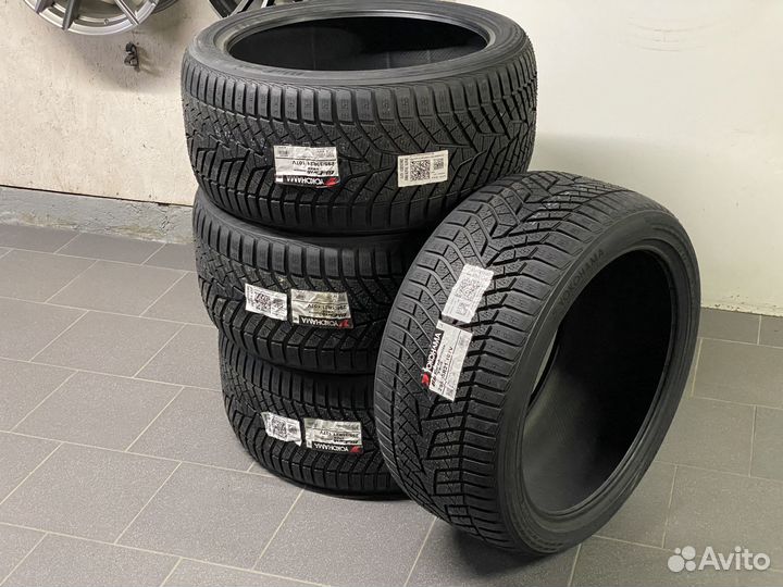 Yokohama W.Drive V905 295/35 R21 107V