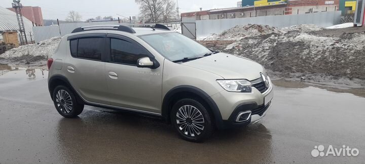 Renault Sandero Stepway 1.6 AT, 2021, 32 000 км