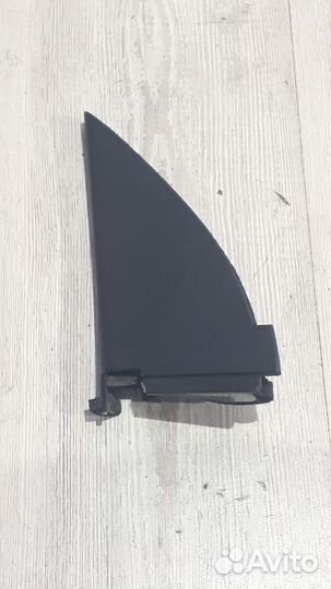 Уголок накладка зеркала внутри салона Nissan X-tra