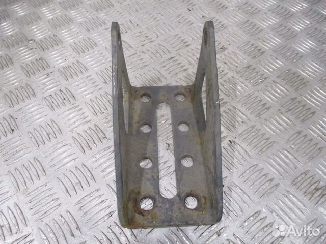 Кронштейн заднего амортизатора Scania 1854534