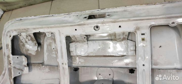 Задняя крышка багажника Фабия 2