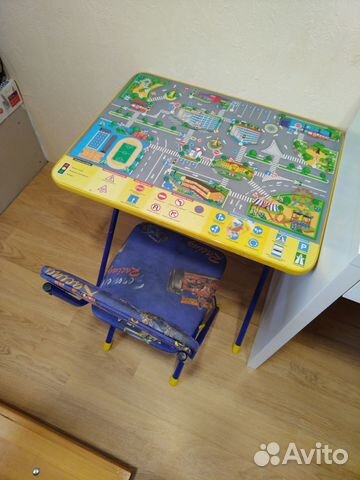 Детский столик