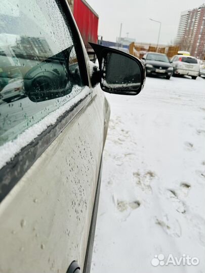 Накладка зеркала Лада Ларгус