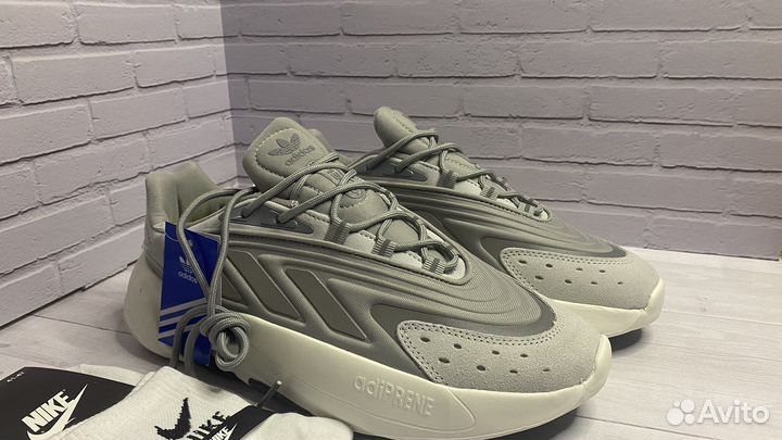 Adidas ozelia