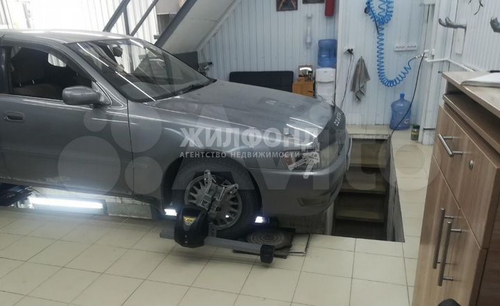 Гараж, > 30 м²