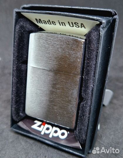 Zippo 200 Fisherman, Brushed Chrome