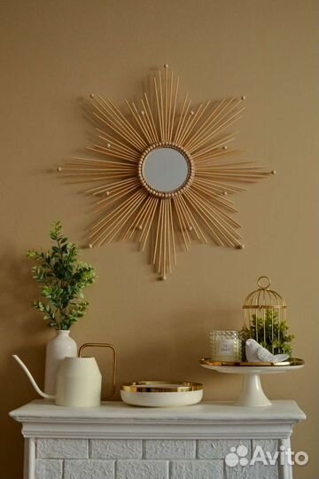 Зеркало-солнце в Бохо/сканди стиле