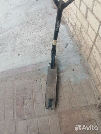 Трюковой самокат (на запчасти)