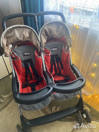 Прогулочная коляска для двойни или погодок