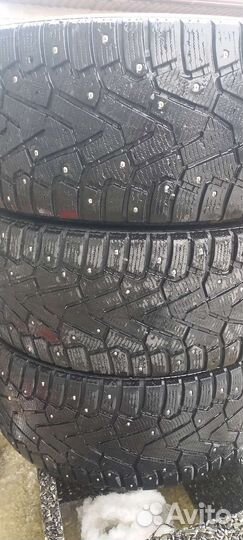 Pirelli Ice Zero 245/45 R18 100H