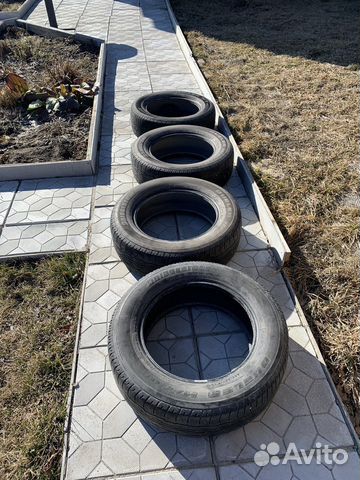 Bridgestone Dueler H/T 687 225/65 R17