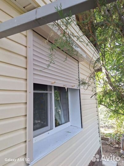 Гаражные ролетные ворота с монтажом