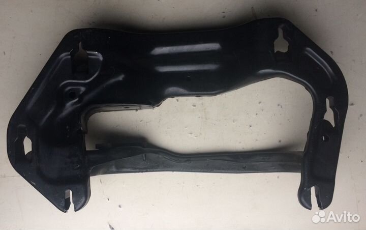 Опорная балка коробки передач бмв е70 х5 е71 х6