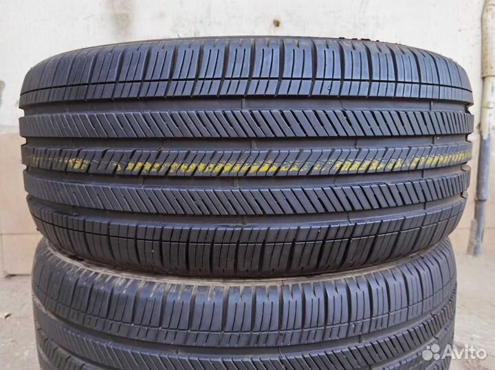 Goodyear Eagle Touring 285/45 R22 100Z