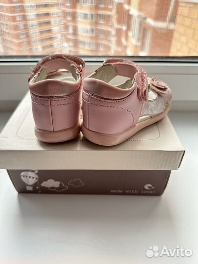 Босоножки для девочки 22