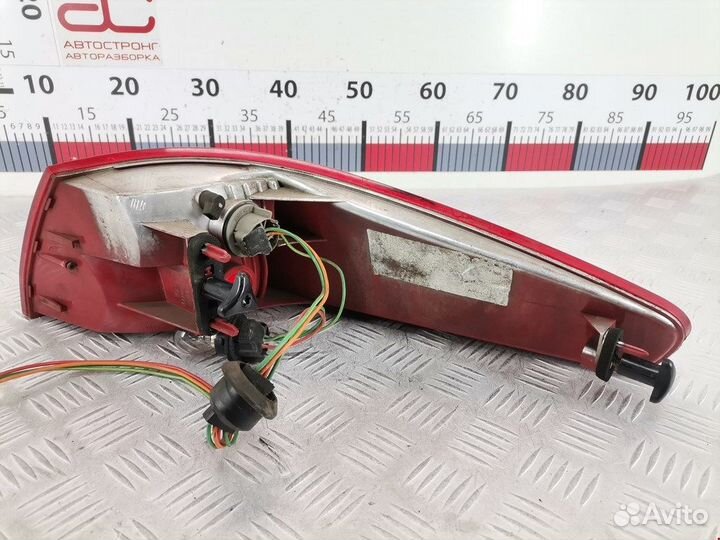 Фонарь для Peugeot-Citroen 607