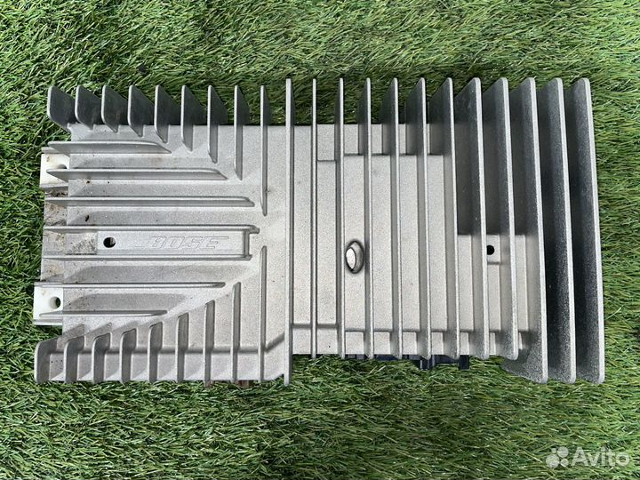 Усилитель акустической системы bose на Cadillac Es