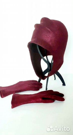 Валяная шапка женская