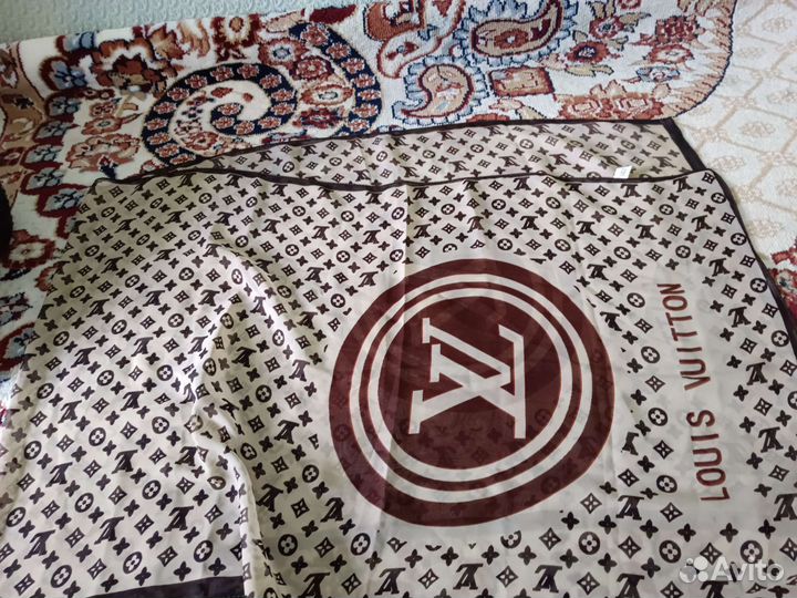 Шарфы и палантины