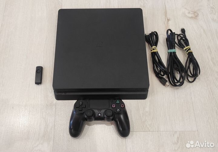 Sony PS4 slim 1tb прошитая