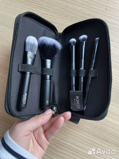 Kiko milano travel brush set