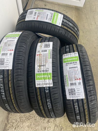 Kumho Ecowing ES01 KH27 205/60 R16