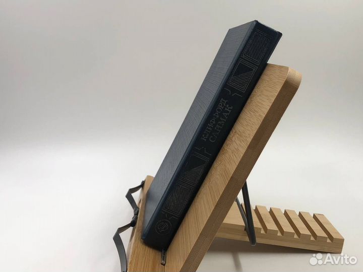 Саймак К. Д. Пересадочная станция. Снова и снова